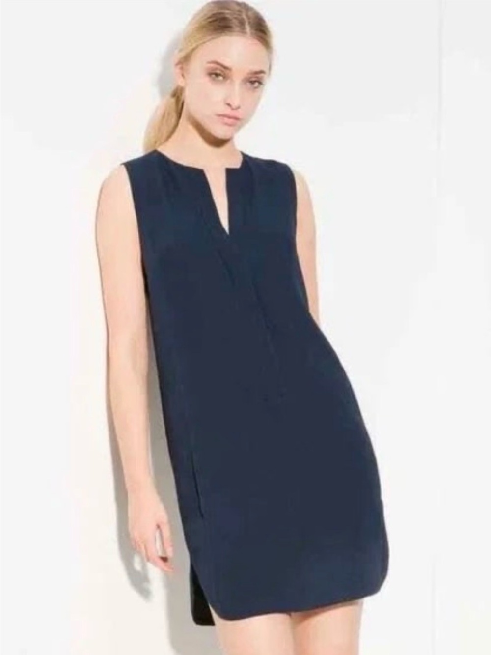 Vince Double Layer 100% silk Sleeveless Navy shift dress size 4